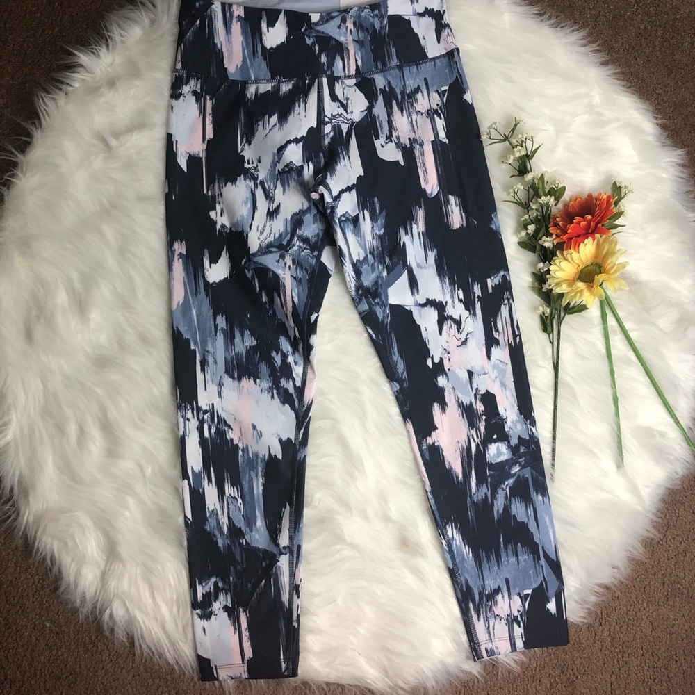 New! Calvin Klein High Waist Legging - Picture 6 of 12